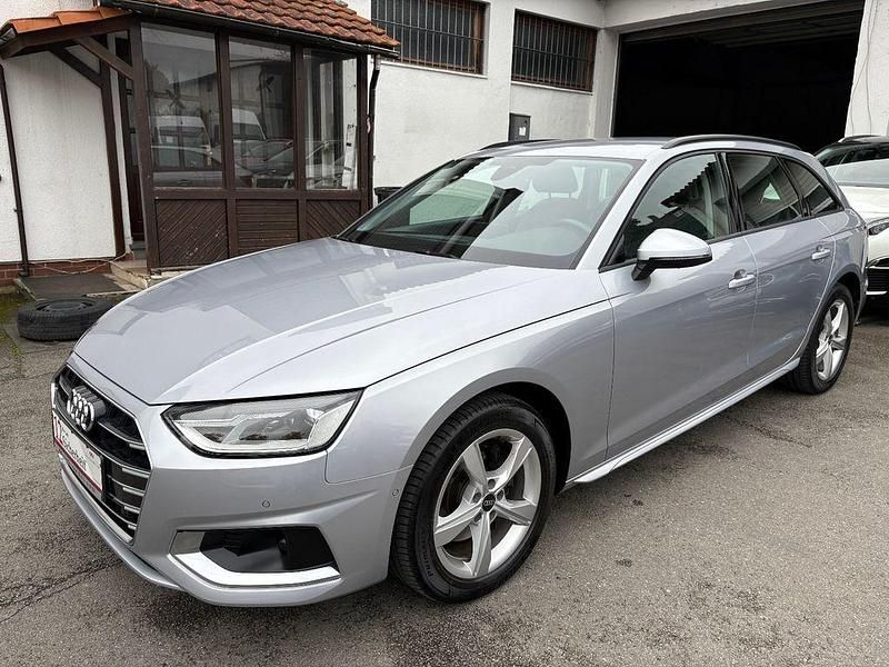 Silber Gebraucht 2022 Audi A4 Advanced Plus Kombi | 22.990 € - Bild 1/4