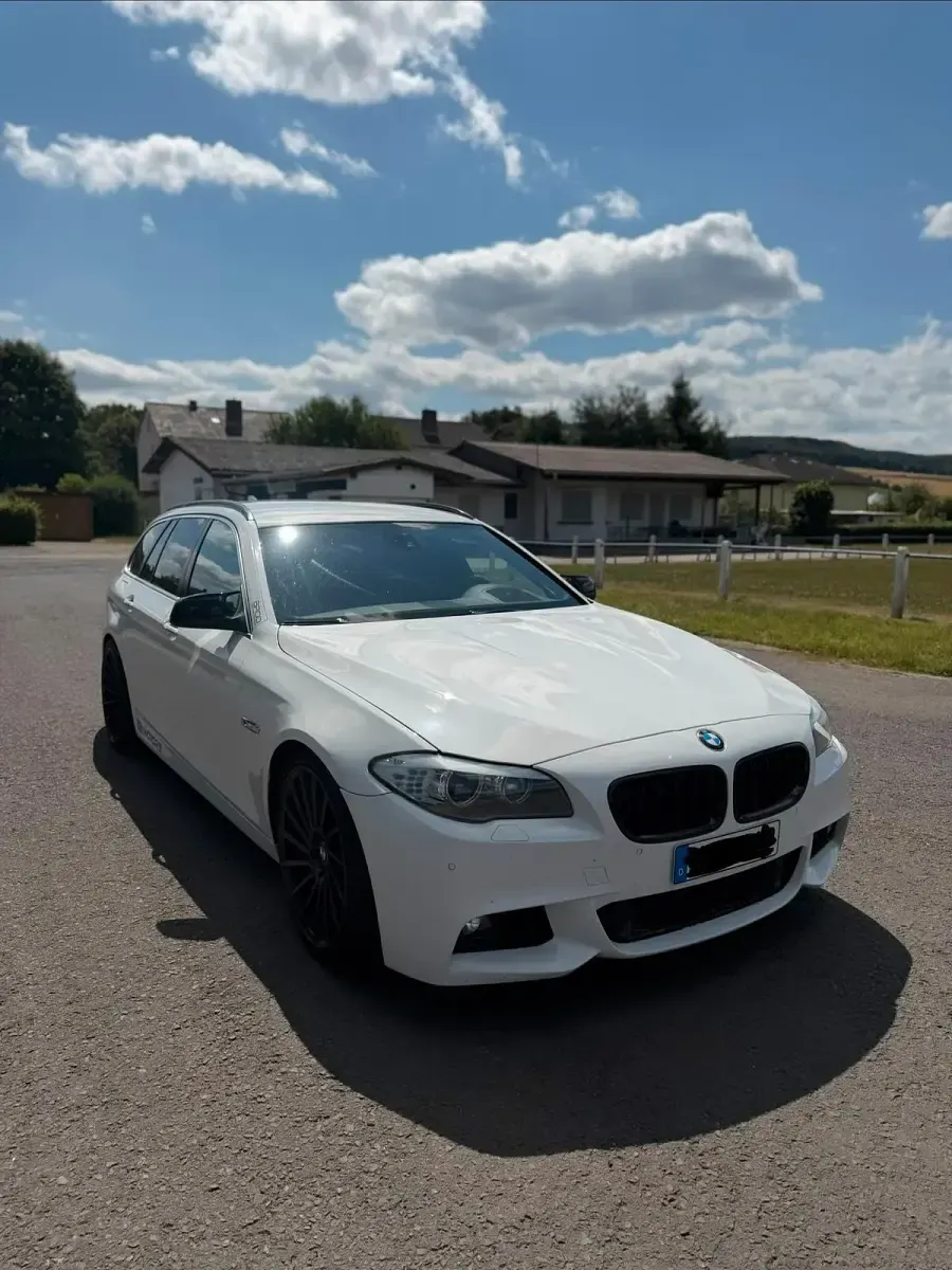Gebraucht BMW 535 299 PS (219 kW) 2011 Weiß Kombi