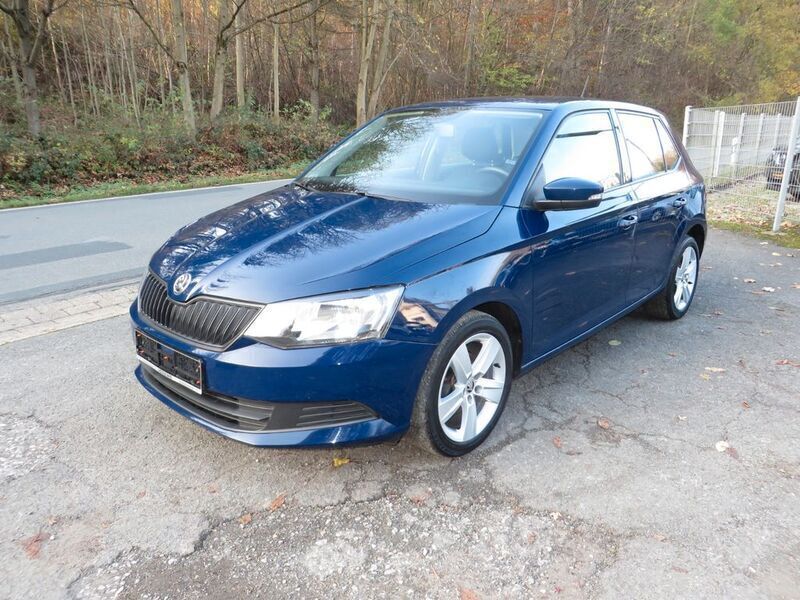 Blau Gebraucht 2017 Skoda Fabia Cool Edition Limousine | 5.900 € (Fairer Preis) - Bild 1/4