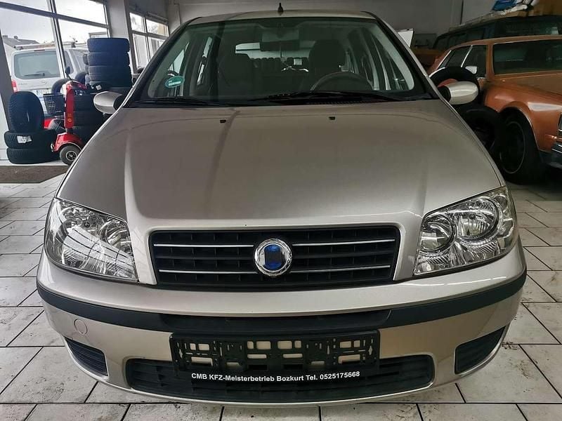 Grau electro/steel/palladio Gebraucht 2004 Fiat Punto Dynamic Kleinwagen | 2.850 € (Teuer) - Bild 1/4