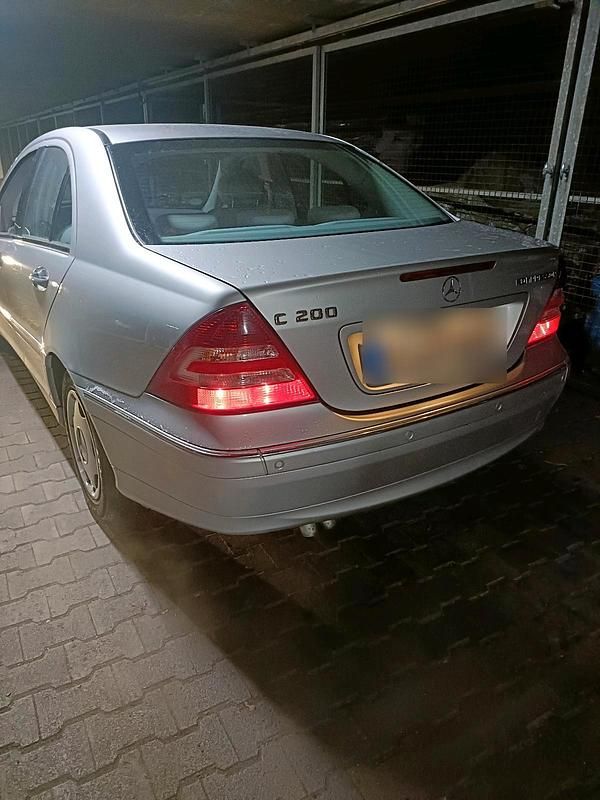 Gebraucht Mercedes C200 163 PS (119 kW) 2005 Silber Limousine