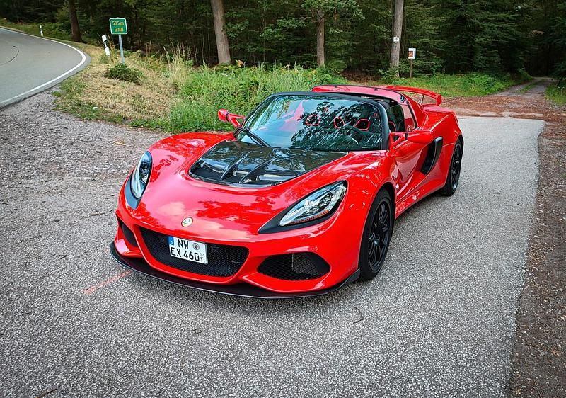 Rot Gebraucht 2022 Lotus Exige Coupé | 98.900 € - Bild 1/4