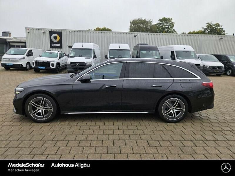 Gebraucht Mercedes E300 AMG 197 PS (144 kW) 2024 Lack graphitgrau (metallic) Kombi