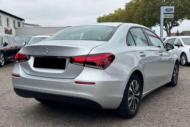 Gebraucht Mercedes A180 Edition 116 PS (85 kW) 2022 Limousine