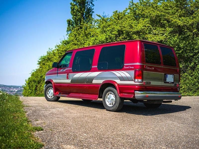 Gebraucht Ford Econoline 220 PS (161 kW) 2000 Rot Van / Kleinbus