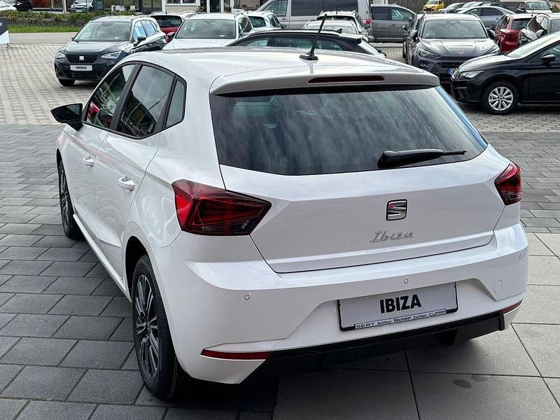 Neu Seat Ibiza 116 PS (85 kW) 2025 Weiß Limousine