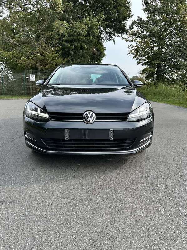 Grau Gebraucht 2017 VW Golf VII Allstar Limousine | 9.500 € (Fairer Preis) - Bild 1/4