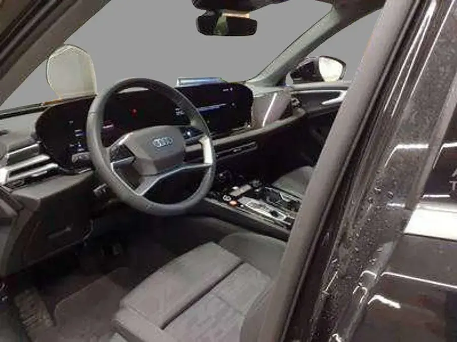 Gebraucht Audi A5 Sport 204 PS (150 kW) 2025 Schwarz Kombi