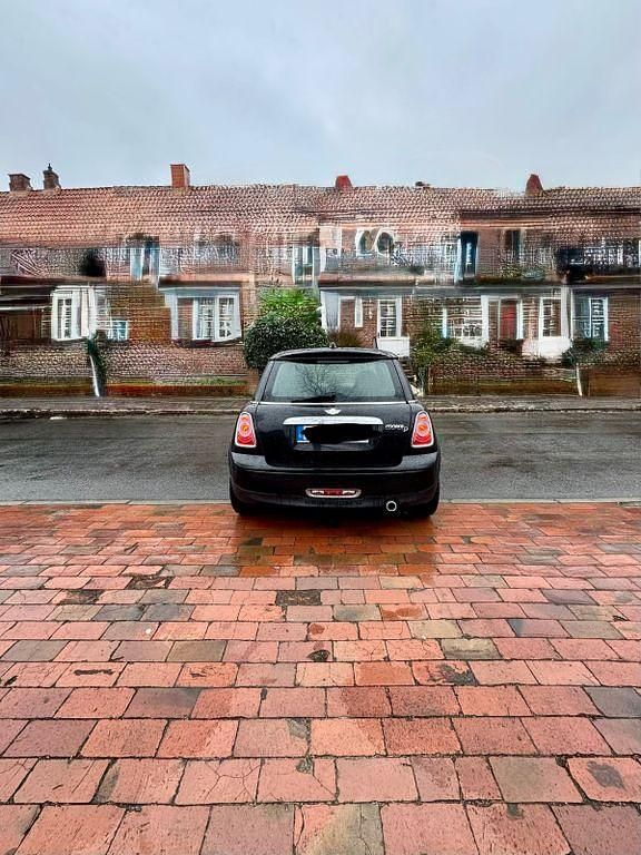 Gebraucht Mini Cooper D 111 PS (81 kW) 2011 Schwarz Kleinwagen