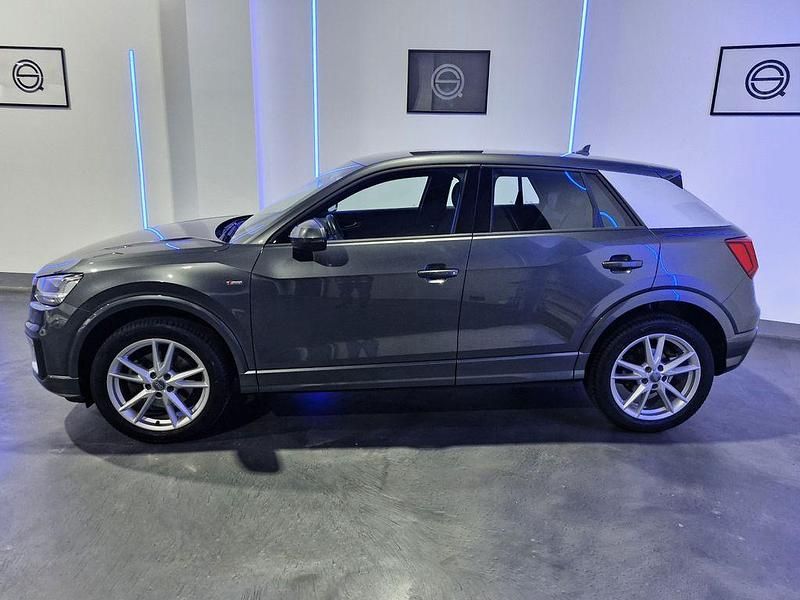 Gebraucht Audi Q2 S-Line 150 PS (110 kW) 2018 Grau SUV
