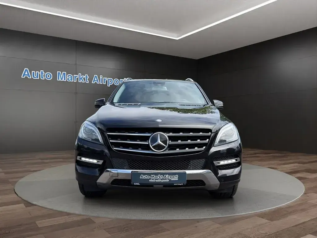 Gebraucht Mercedes ML350 258 PS (189 kW) 2014 Schwarz SUV