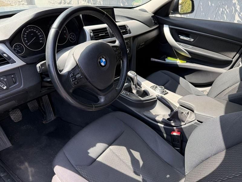 Second-hand BMW 320 184 CP (135 kW) 2013 Albastru Break