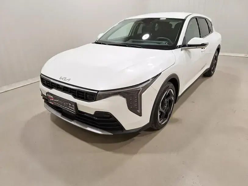 Neu Kia K4 Spirit 150 PS (110 kW) 2026 Snow white pearl met Limousine