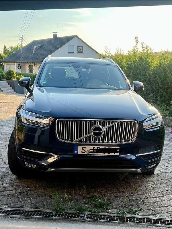Blau Gebraucht 2018 Volvo XC90 Inscription SUV | 40.000 € (Teuer) - Bild 1/4