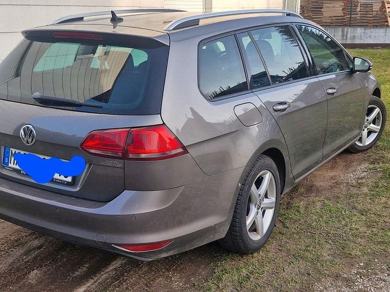 Gebraucht VW Golf VII LOUNGE 150 PS (110 kW) 2015 Kombi