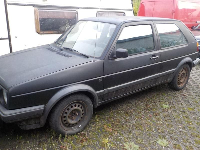 Second-hand VW Golf 98 CP (72 kW) 1989 Negru Coupe