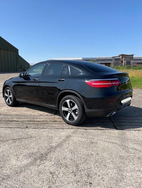 Gebraucht Mercedes GLC350 258 PS (189 kW) 2016 Schwarz Coupé