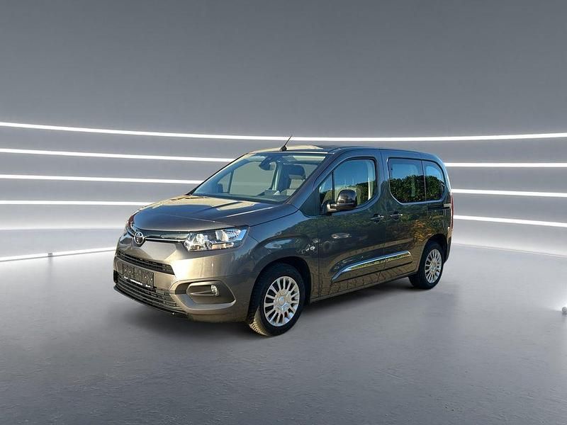 Gebraucht Toyota Proace Verso City 110 PS (80 kW) 2022 Grau Kombi