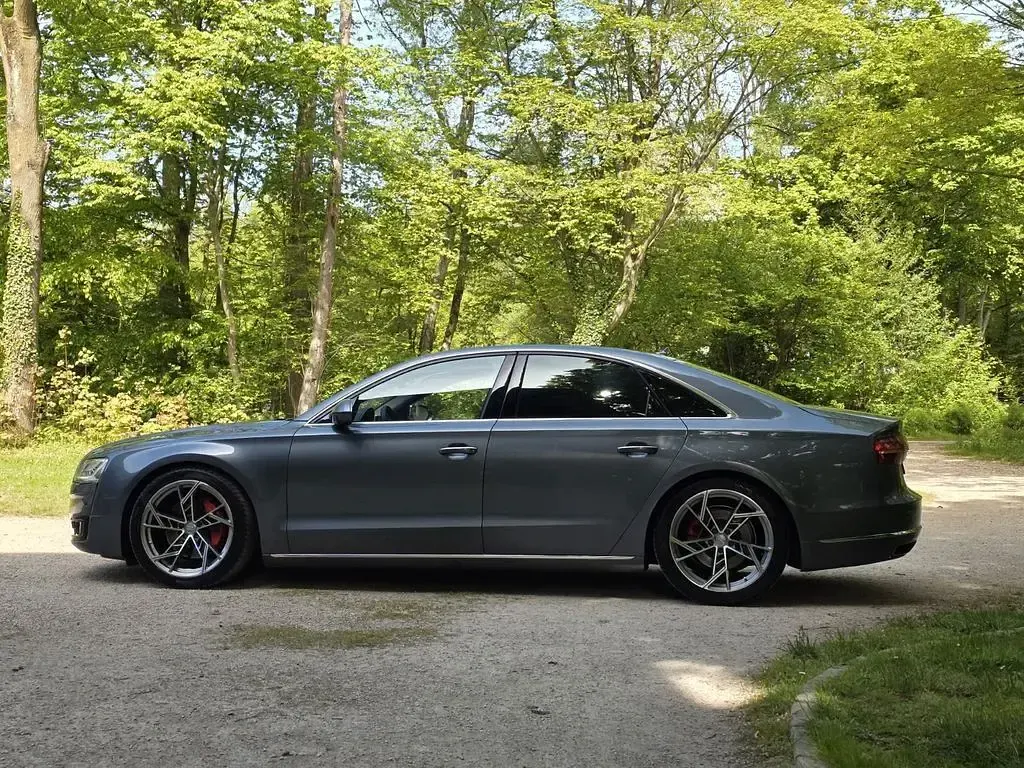 Second-hand Audi A8 258 CP (189 kW) 2014 Gri Berlinǎ