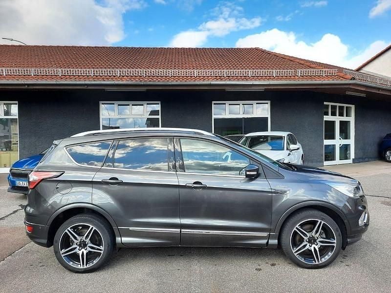 Gebraucht Ford Kuga Vignale 175 PS (128 kW) 2019 Grau SUV