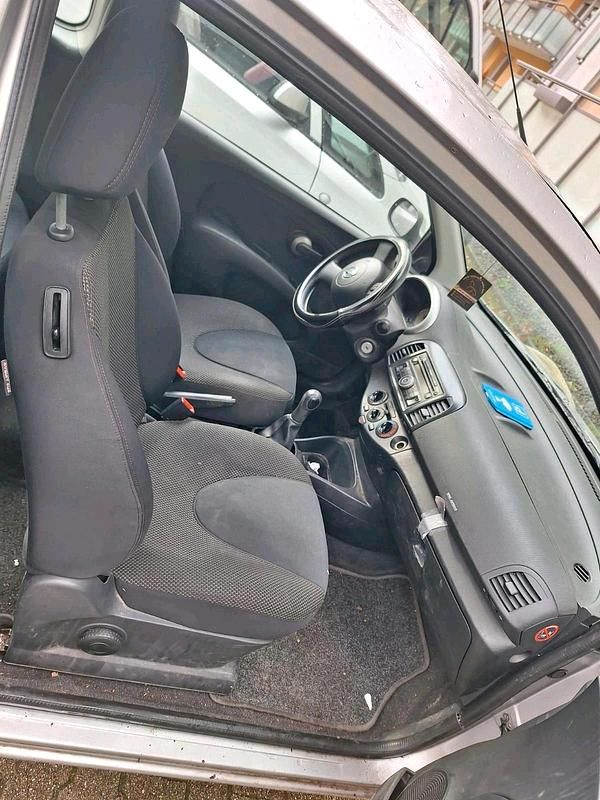 Gebraucht Nissan Micra 65 PS (47 kW) 2008 Silber Kleinwagen