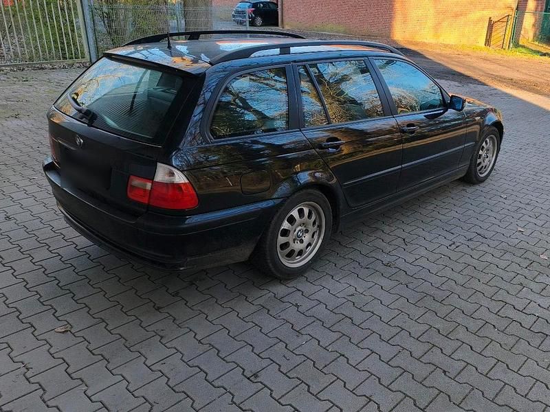 Gebraucht BMW 320 150 PS (110 kW) 2004 Schwarz Kombi