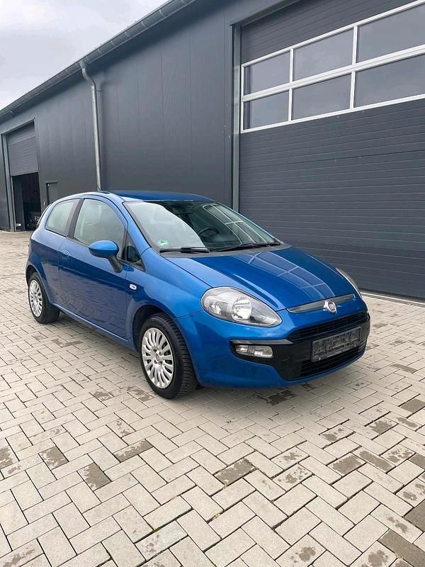 Blau Gebraucht 2011 Fiat Punto Kleinwagen | 1.800 € (Fairer Preis) - Bild 1/4