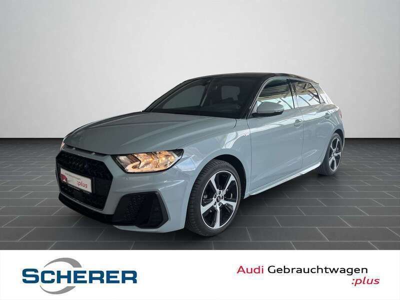 Pfeilgrau perleffekt/mythossch Gebraucht 2022 Audi A1 S-Line Kleinwagen | 23.890 € (Fairer Preis) - Bild 1/4