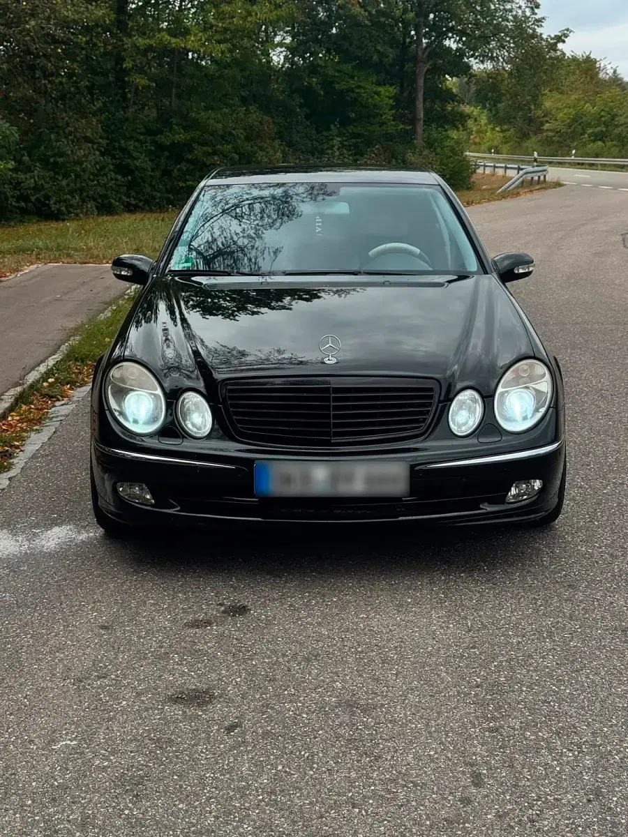 Gebraucht Mercedes E500 306 PS (225 kW) 2004 Schwarz Limousine
