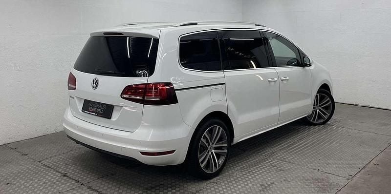 Gebraucht VW Sharan Highline 150 PS (110 kW) 2018 Weiß Van / Kleinbus