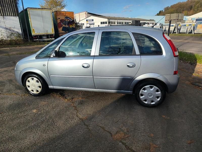 Gebraucht Opel Meriva 100 PS (73 kW) 2005 Van / Kleinbus
