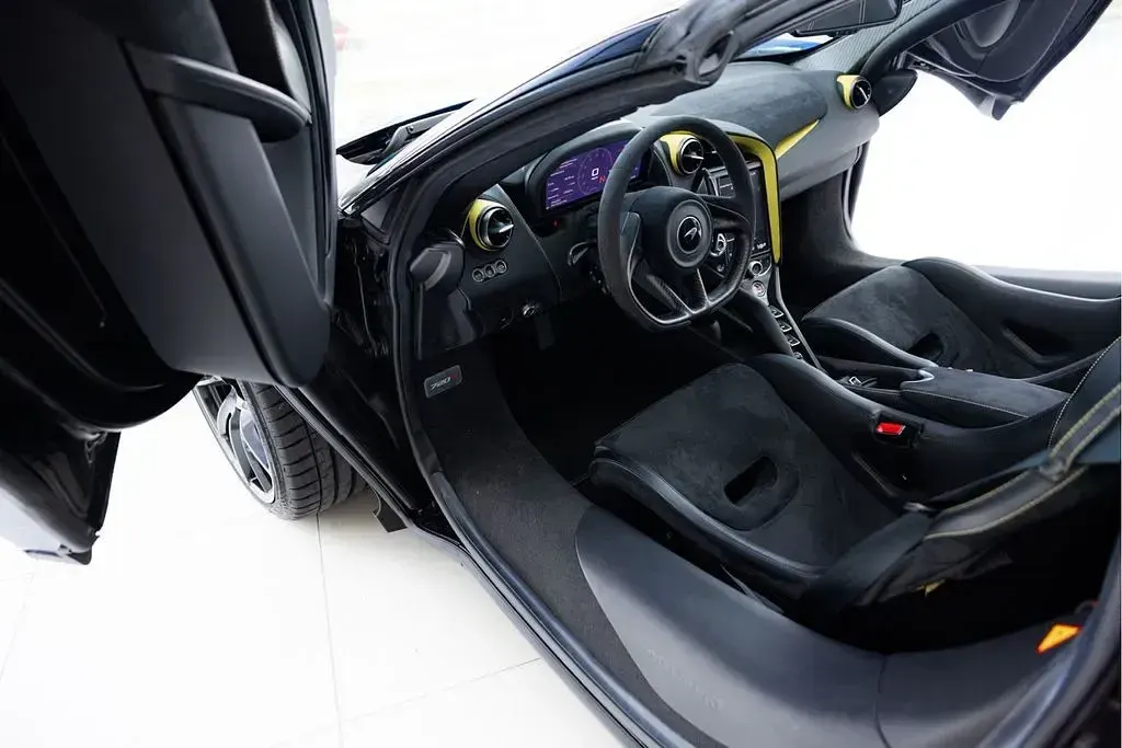 Gebraucht McLaren 720S 721 PS (530 kW) 2021 Blau Cabrio