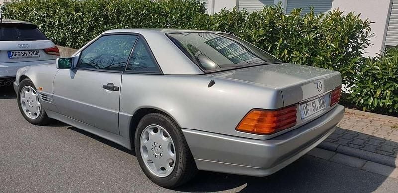 Gebraucht Mercedes SL300 231 PS (169 kW) 1992 Astralsilbermetallic Cabrio