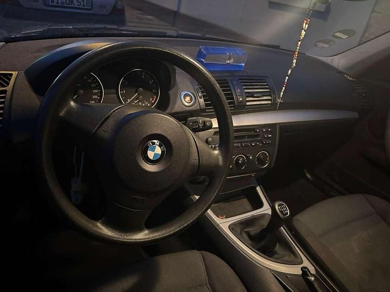 Gebraucht BMW 116 116 PS (85 kW) 2006 Schwarz Kleinwagen