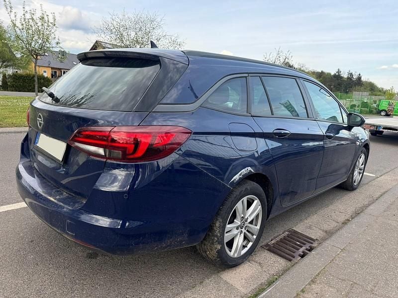 Gebraucht Opel Astra 160 PS (117 kW) 2016 Blau Kombi