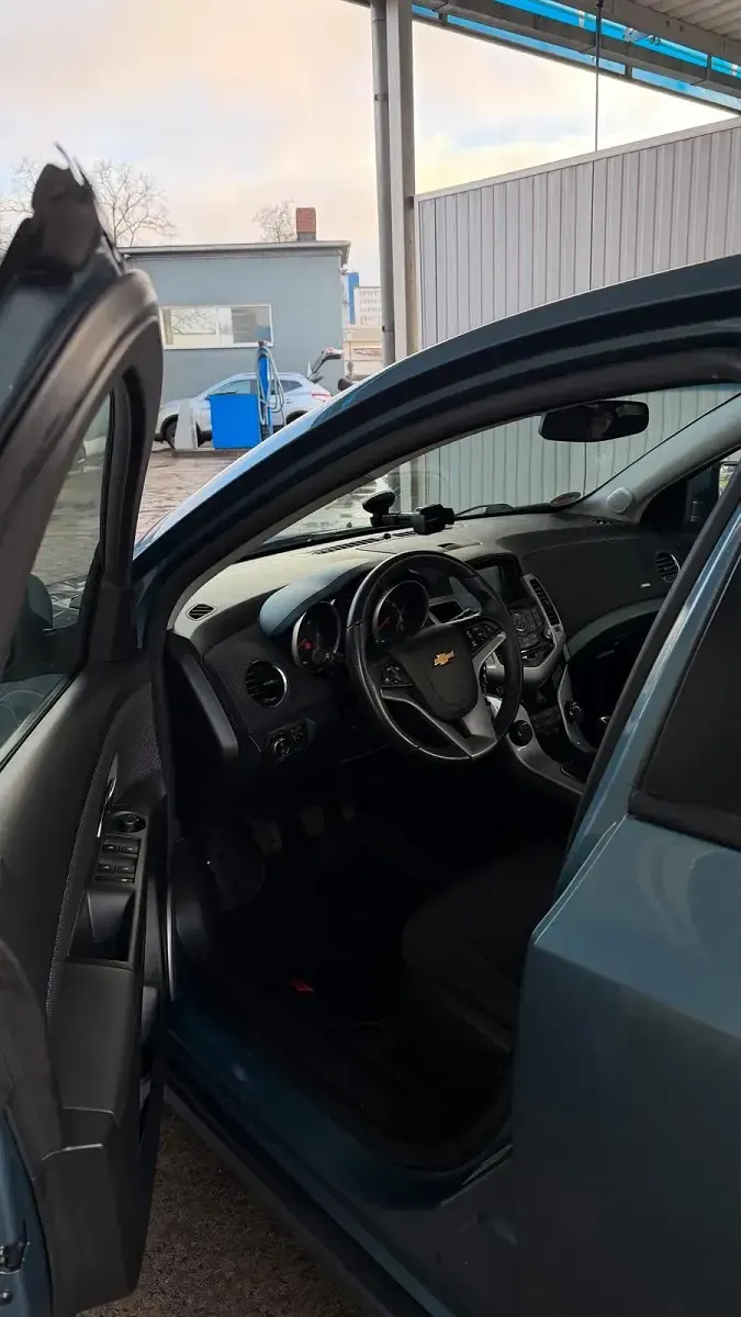 Gebraucht Chevrolet Cruze 131 PS (96 kW) 2013 Blau Limousine