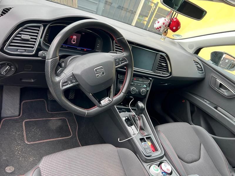 Schwarz Gebraucht 2019 Seat Leon ST FR Kombi | 18.500 € (Fairer Preis) - Bild 1/4
