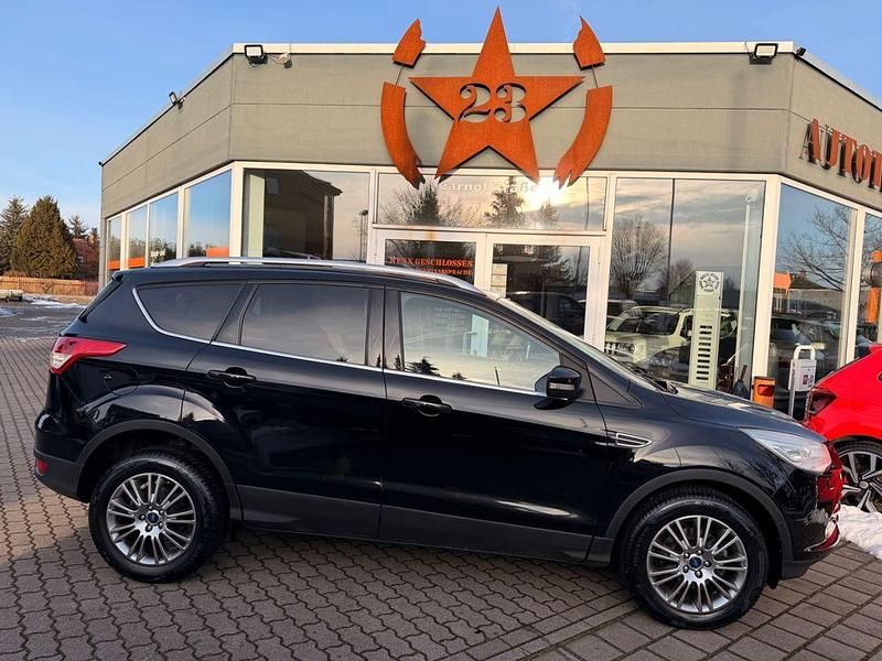 Gebraucht Ford Kuga Titanium 150 PS (110 kW) 2013 Schwarz SUV