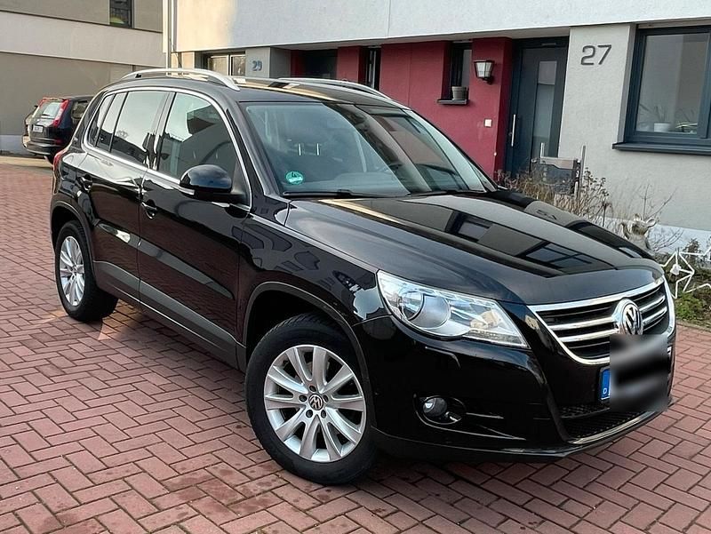Schwarz Gebraucht 2011 VW Tiguan SUV | 6.250 € (Superpreis) - Bild 1/4