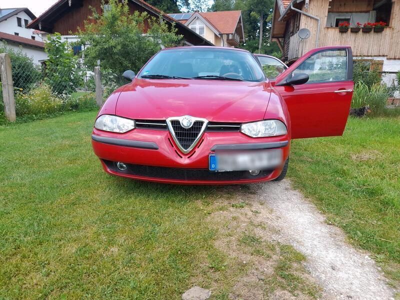 Rot Gebraucht 1999 Alfa Romeo 156 Limousine | 3.900 € (Fairer Preis) - Bild 1/4