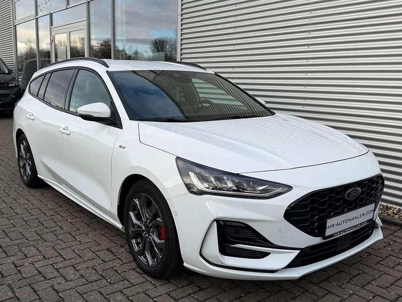 Gebraucht Ford Focus ST-Line 125 PS (91 kW) 2025 Weiß (frostweiß) Kombi