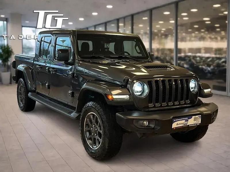 Gebraucht Jeep Gladiator 264 PS (194 kW) 2021 Grauschwarz Pickup