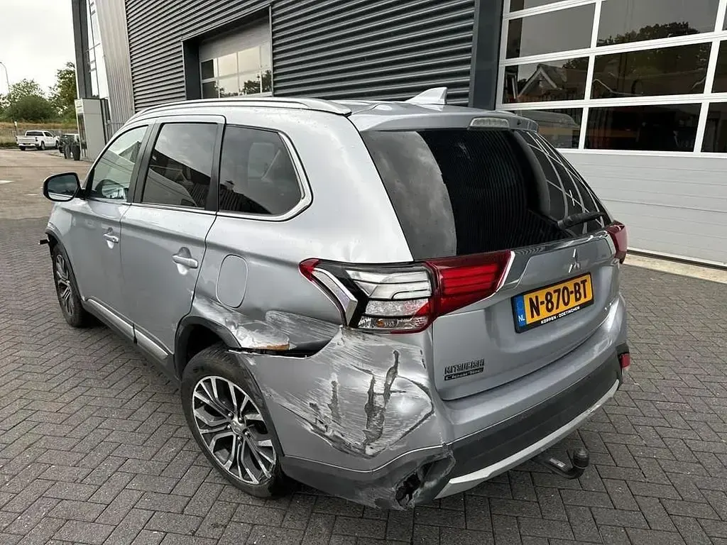Gebraucht Mitsubishi Outlander 150 PS (110 kW) 2017 Grau SUV