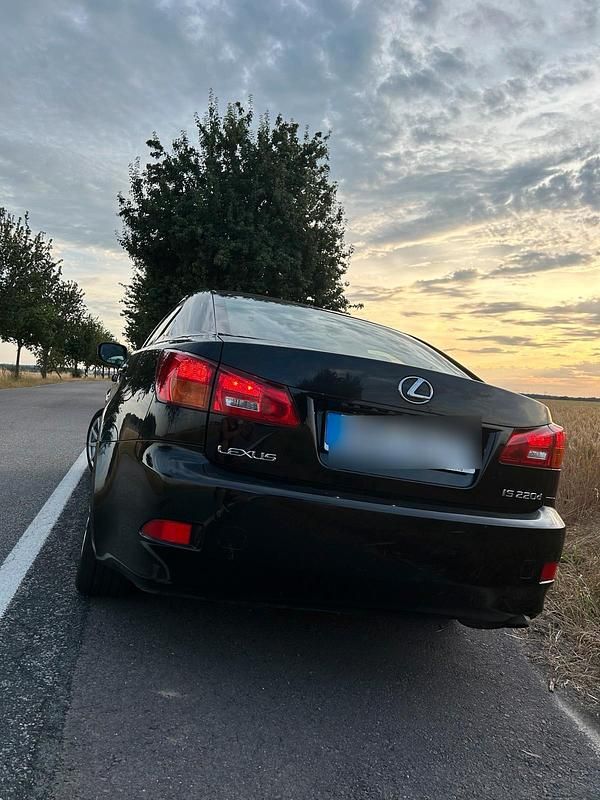 Gebraucht Lexus IS220d 177 PS (130 kW) 2007 Schwarz Limousine