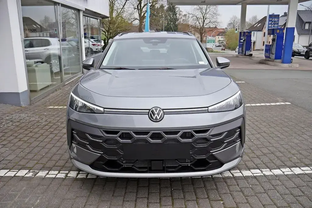 Neu VW T-Roc Life 150 PS (110 kW) 2026 Grau SUV
