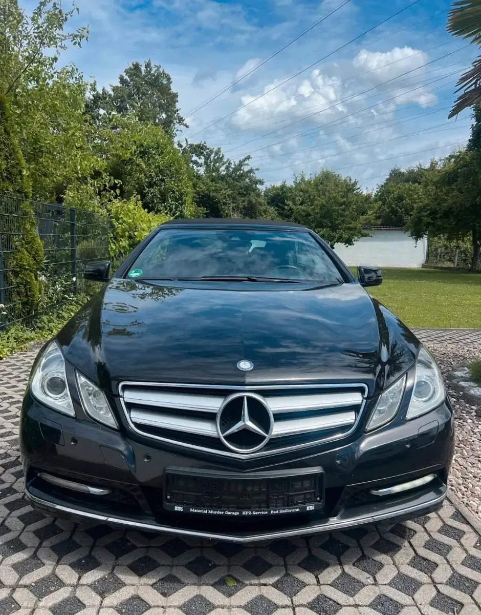 Gebraucht Mercedes E250 AMG 204 PS (150 kW) 2011 Schwarz Cabrio