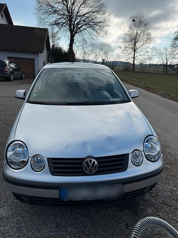 Gebraucht VW Polo 75 PS (55 kW) 2002 Silber Kleinwagen