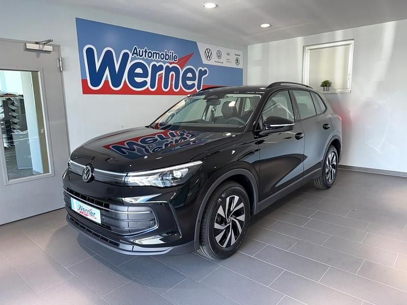 Gebraucht VW Tiguan Life 150 PS (110 kW) 2025 Schwarz SUV