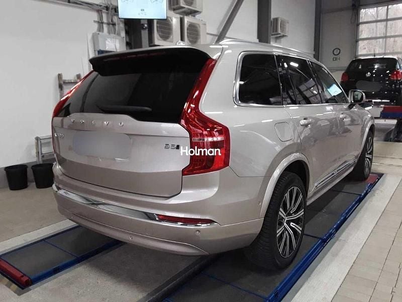 Usado Volvo XC90 Plus 235 HP (172 kW) 2024 Cinzento SUV