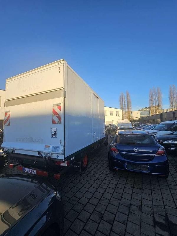 Gebraucht 2016 Mercedes Vito Van | 11.500 € - Bild 1/4